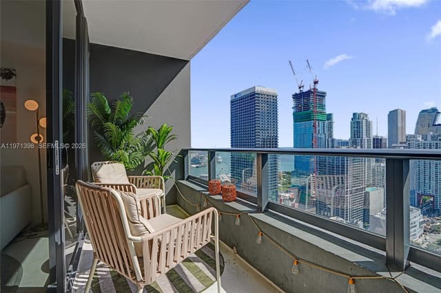 159 NE 6th Street 3214, Natiivo / Gale, Miami, FL
