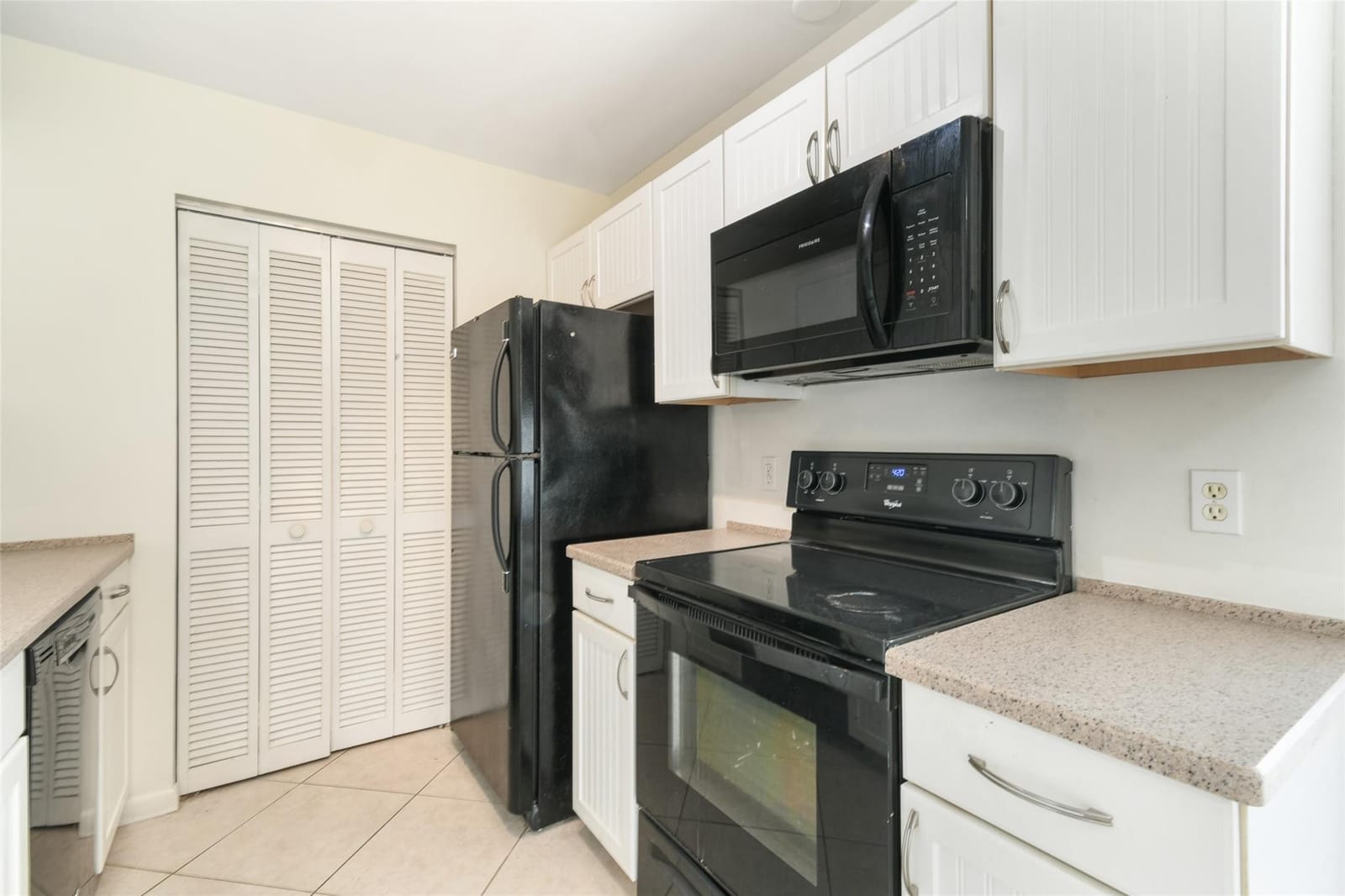 8163 SE Croft Circle C-5 — photo 8