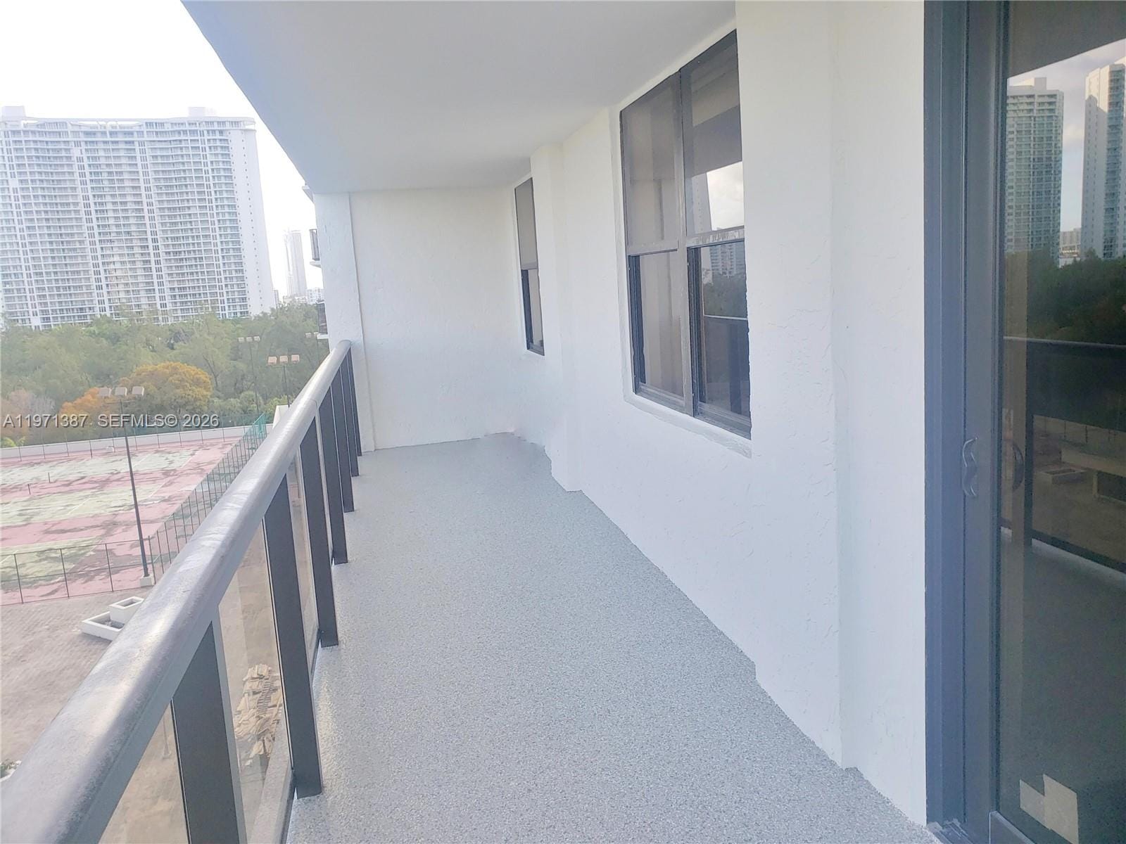 18151 NE 31st Court 906, Aventura, FL 33160 photo 7