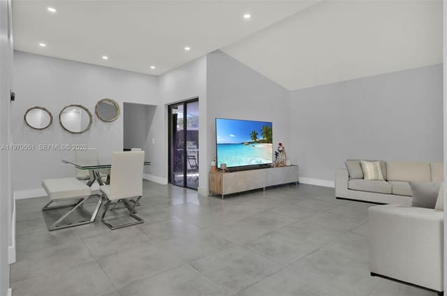 17032 NW 63rd Place, Hialeah, FL 33015