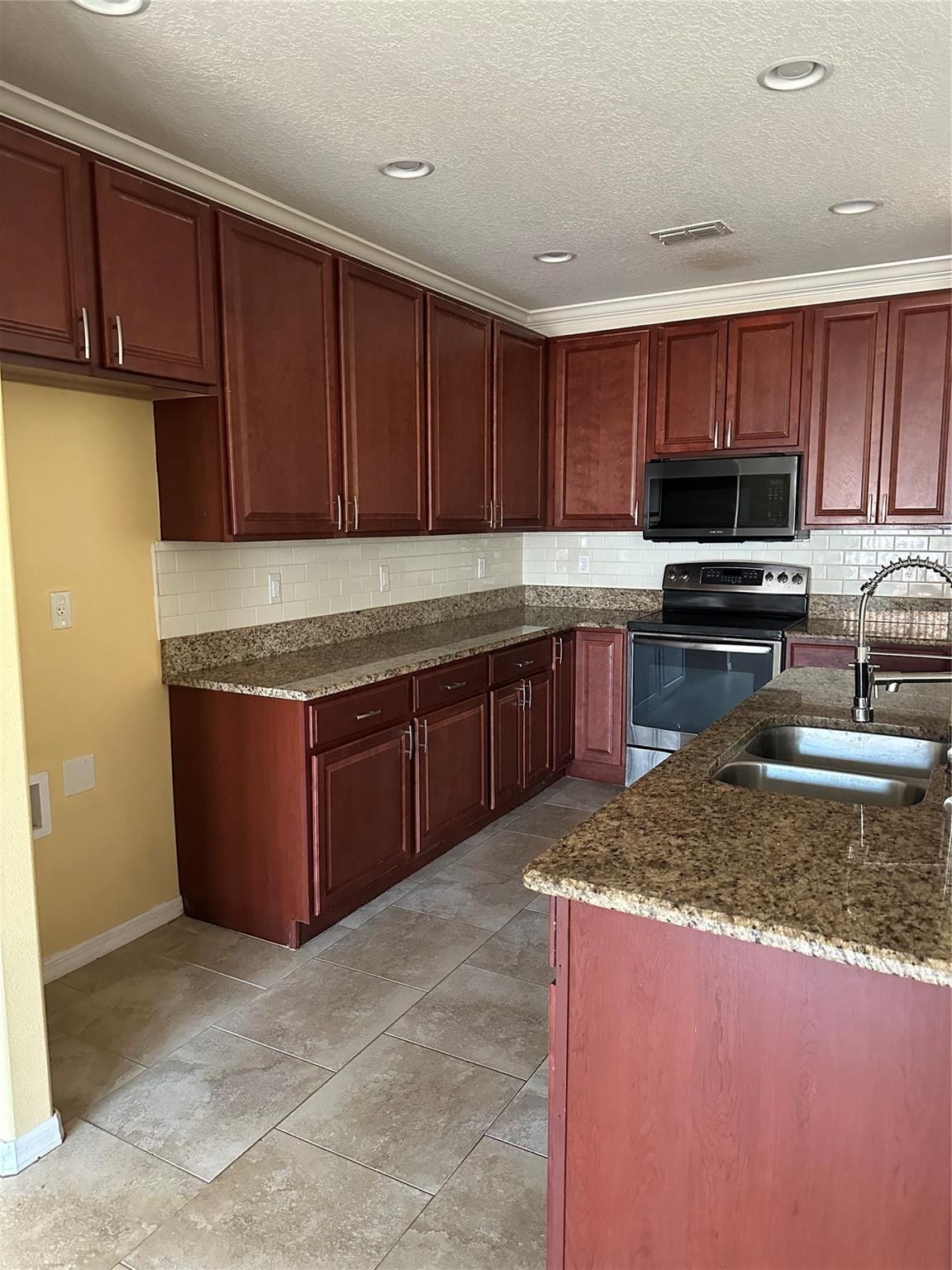 1322 SE Nancy Lane — photo 4