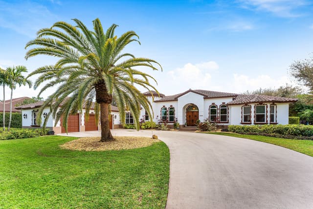 8880 S Kendale Circle, sold in Sherbrooke Estates, Lake Worth, FL