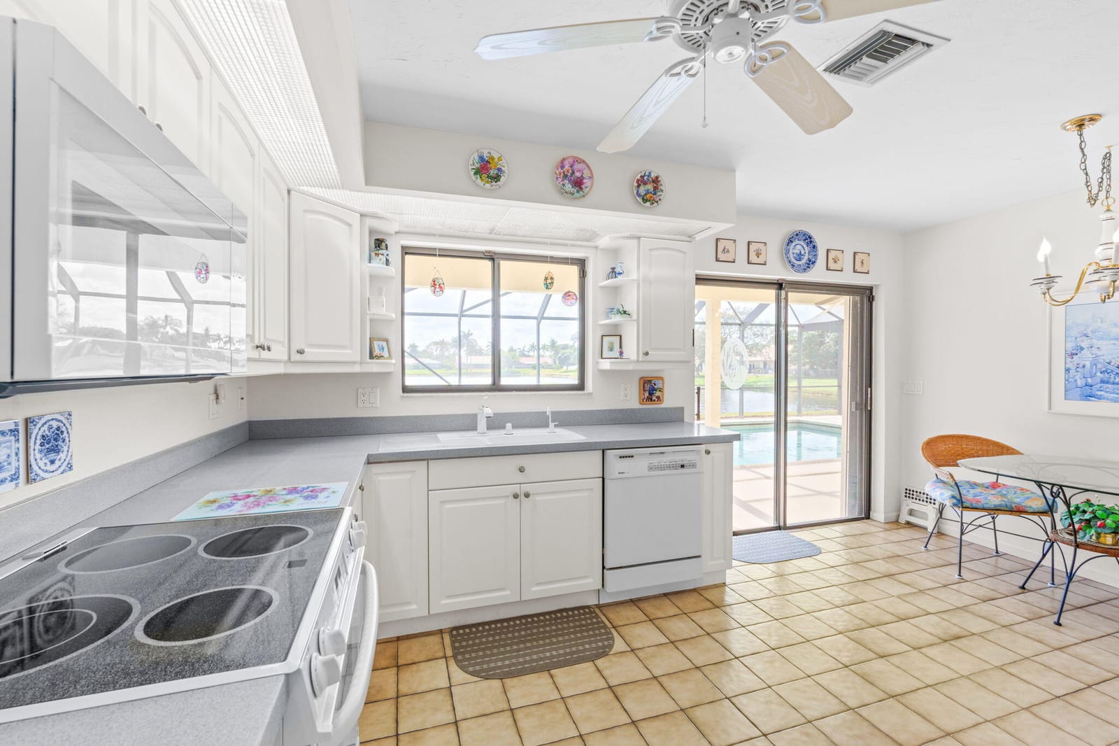 2330 SW 23rd Cranbrook Drive, Boynton Beach, FL 33436 photo 15