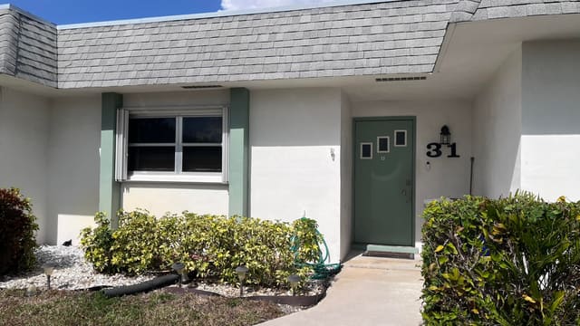 2638 Gately Drive 31, sold in Cresthaven Townhomes Sec 4 Condo, Greenacres, FL