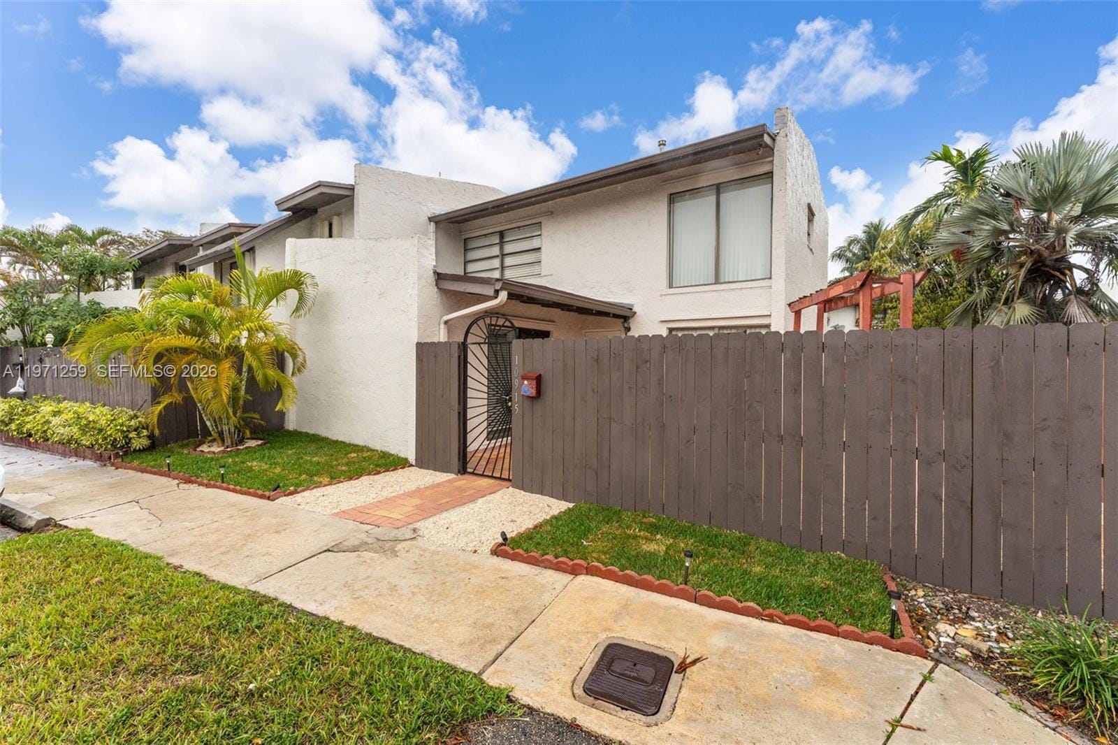 10915 SW 71st Street, Miami, FL 33173 photo 2
