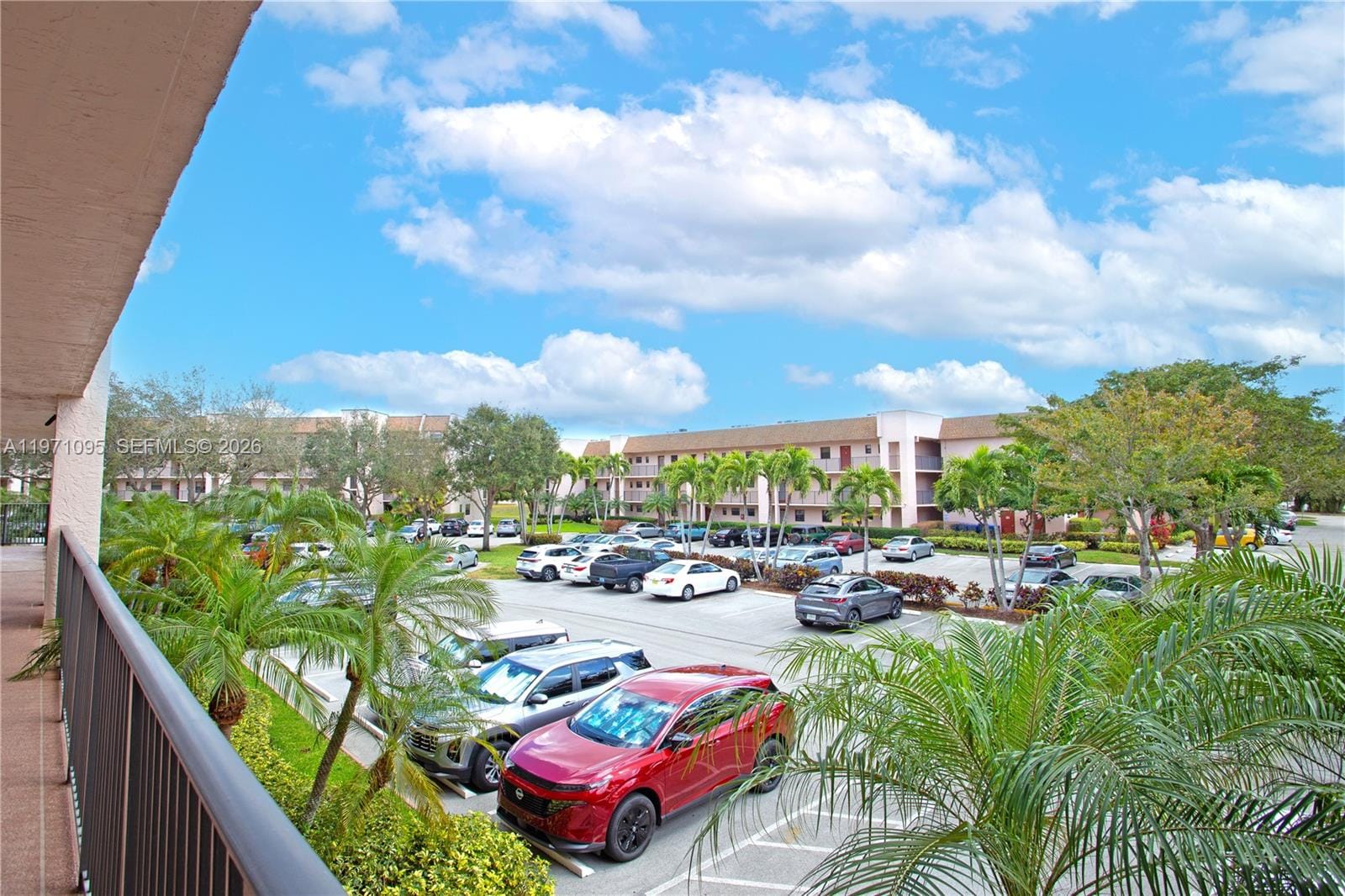 10207 Sunrise Lakes Boulevard 204, Sunrise, FL 33322 photo 14