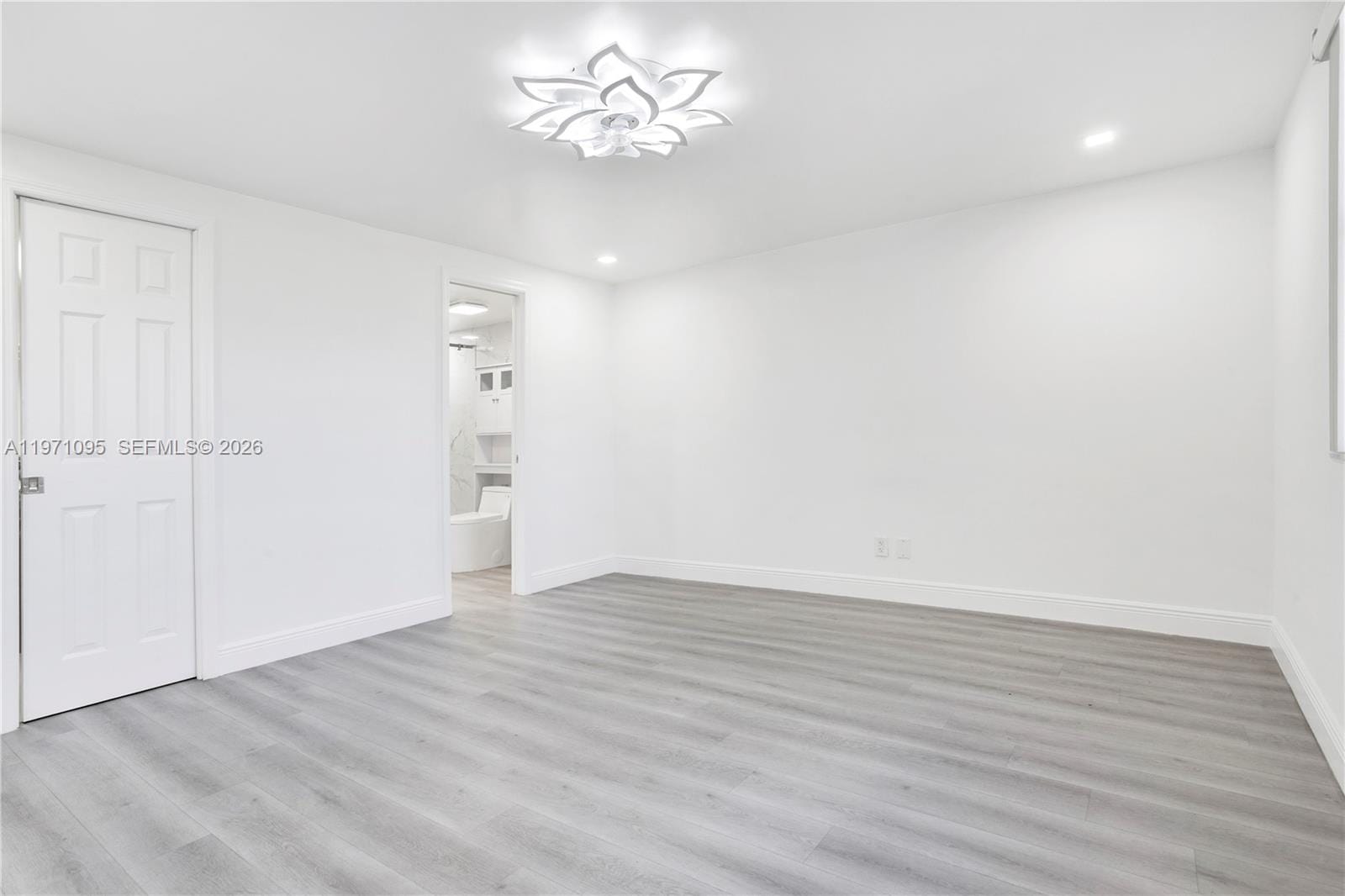 10207 Sunrise Lakes Boulevard 204, Sunrise, FL 33322 photo 7