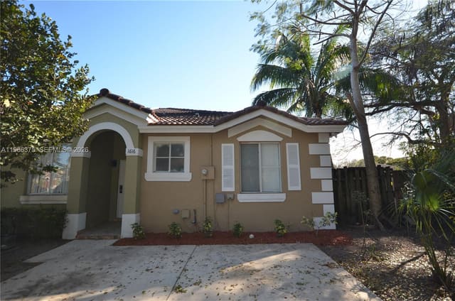 1616 SW 2nd Street 1616, sold in Mowry Villas, Homestead, FL