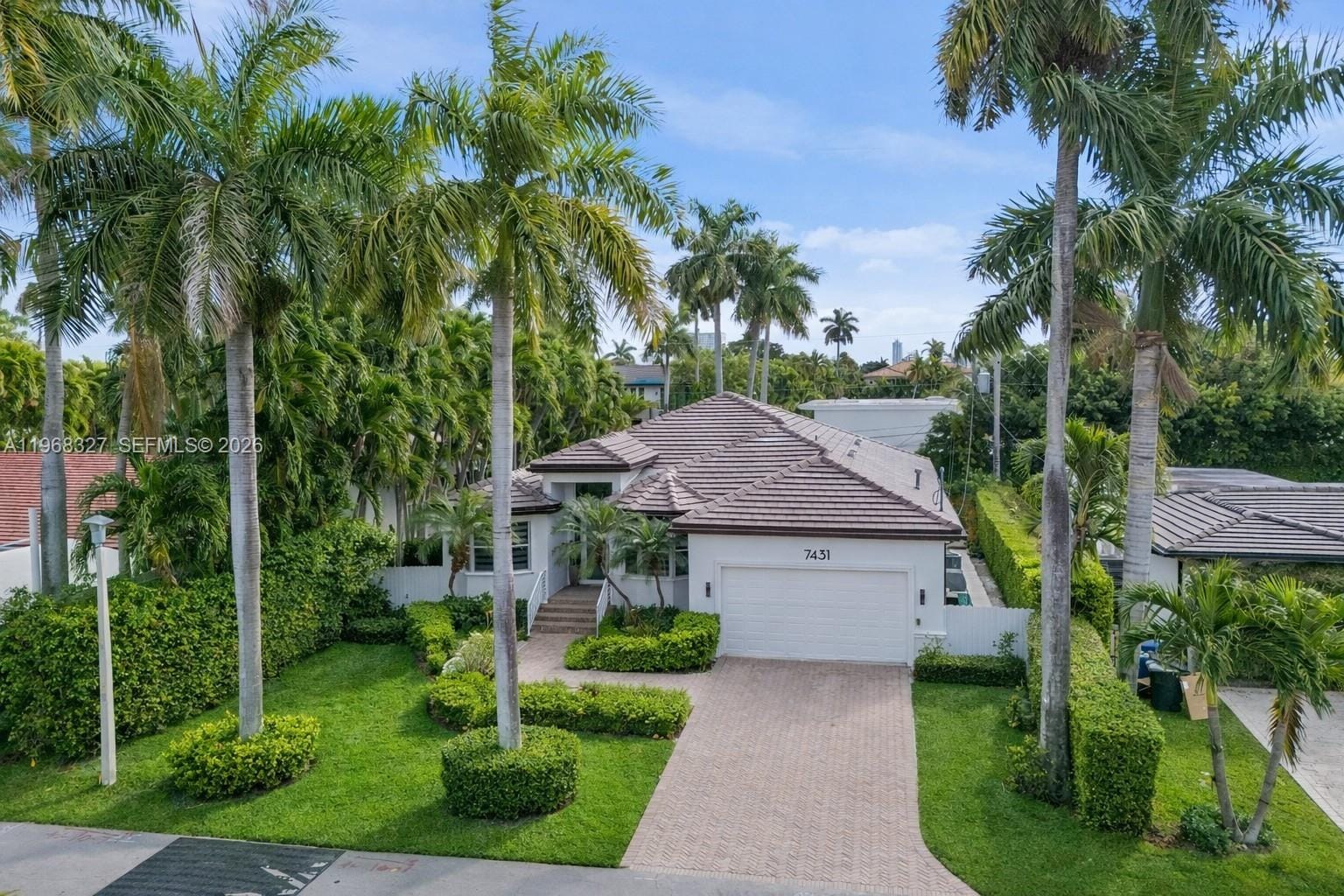 7431 Center Bay Drive, North Bay Village, FL 33141 photo 3