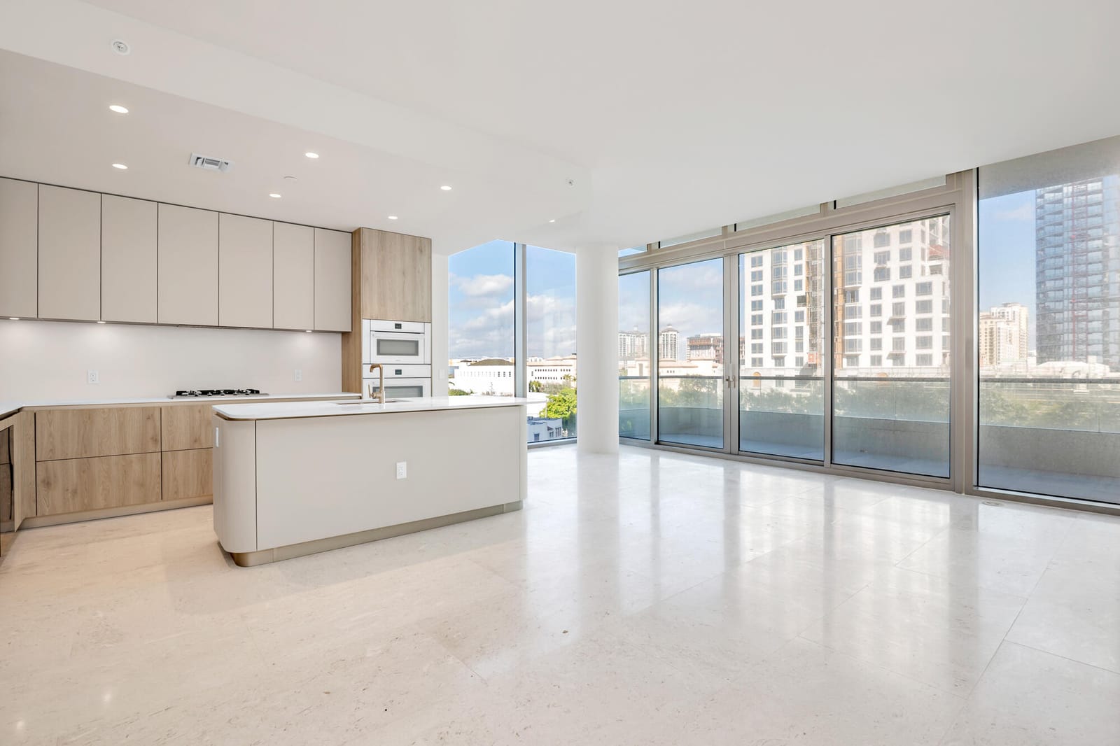 200 Arkona Court 501 — photo 2