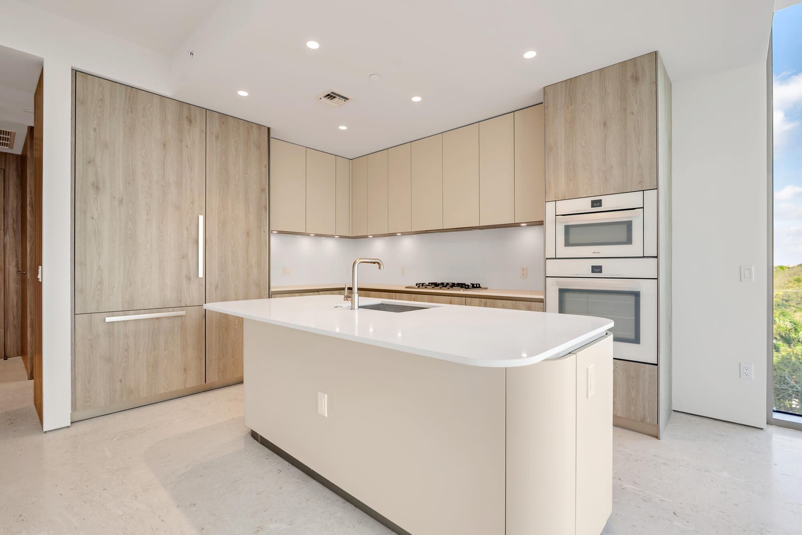 200 Arkona Court 501 — photo 4