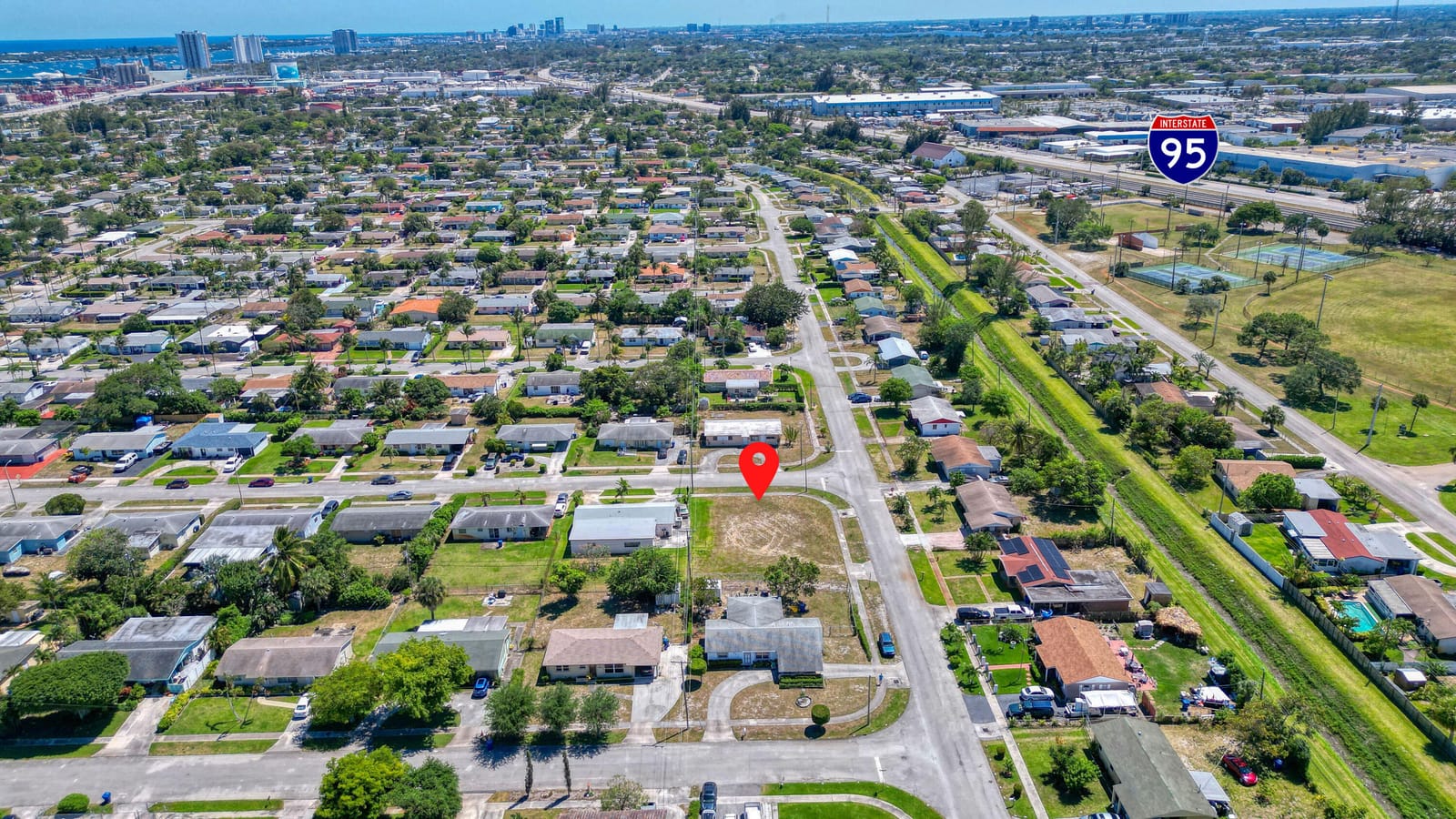 398 W 23rd Street, Riviera Beach, FL 33404 photo 12