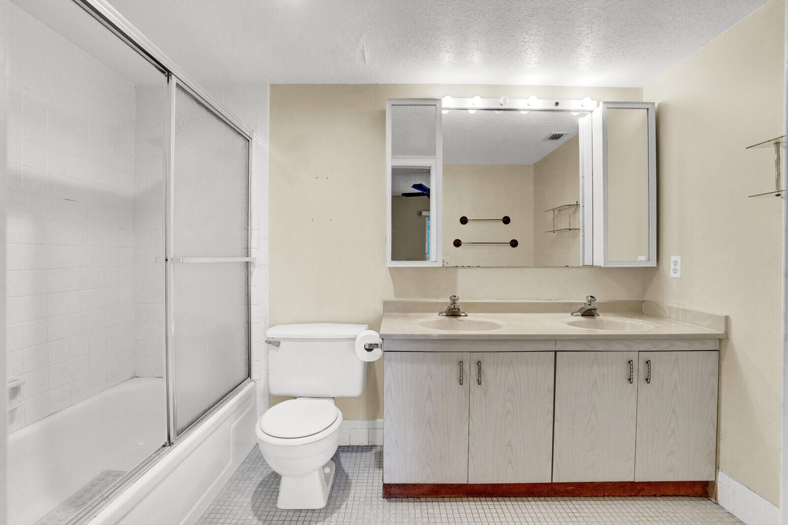 2102 Lucaya Bend F2, Coconut Creek, FL 33066 photo 14