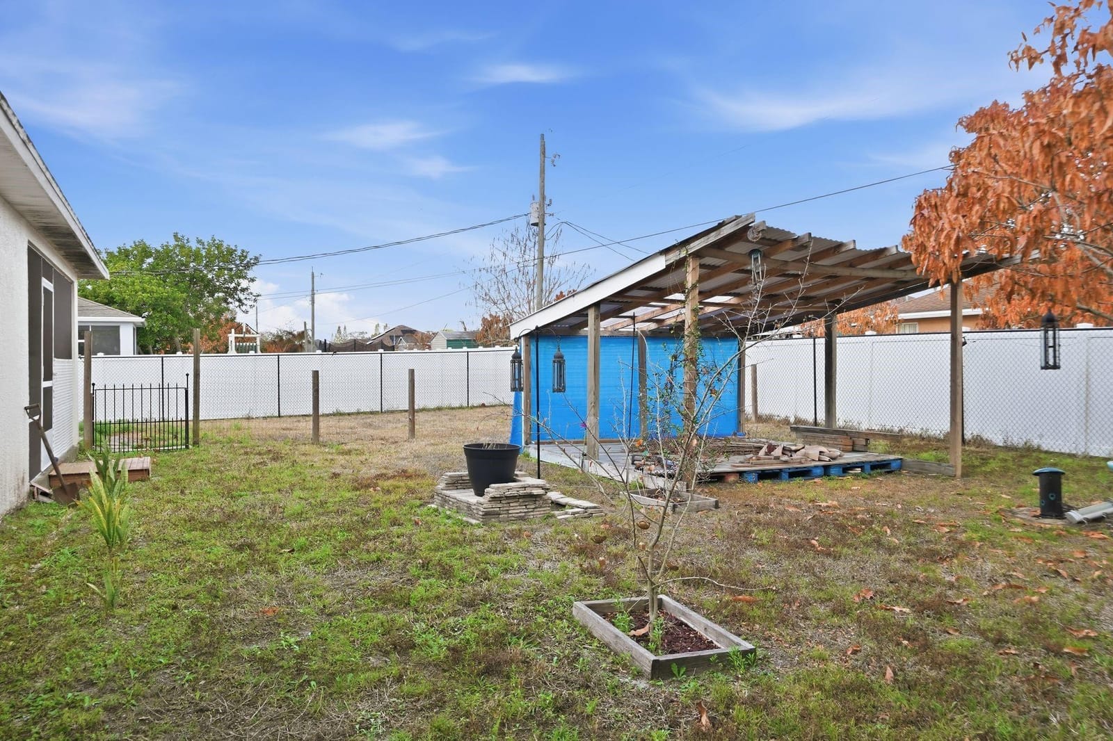 721 NW Treemont Avenue — photo 11