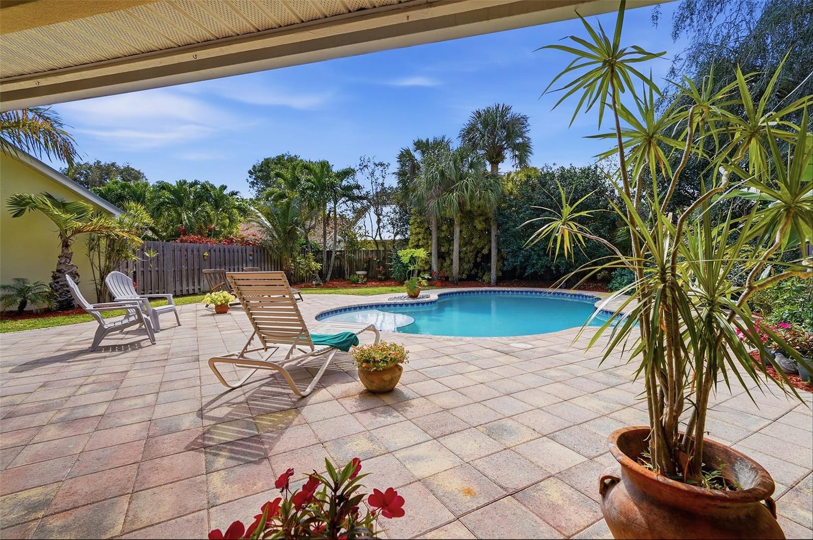 3800 Riverside Way — photo 9