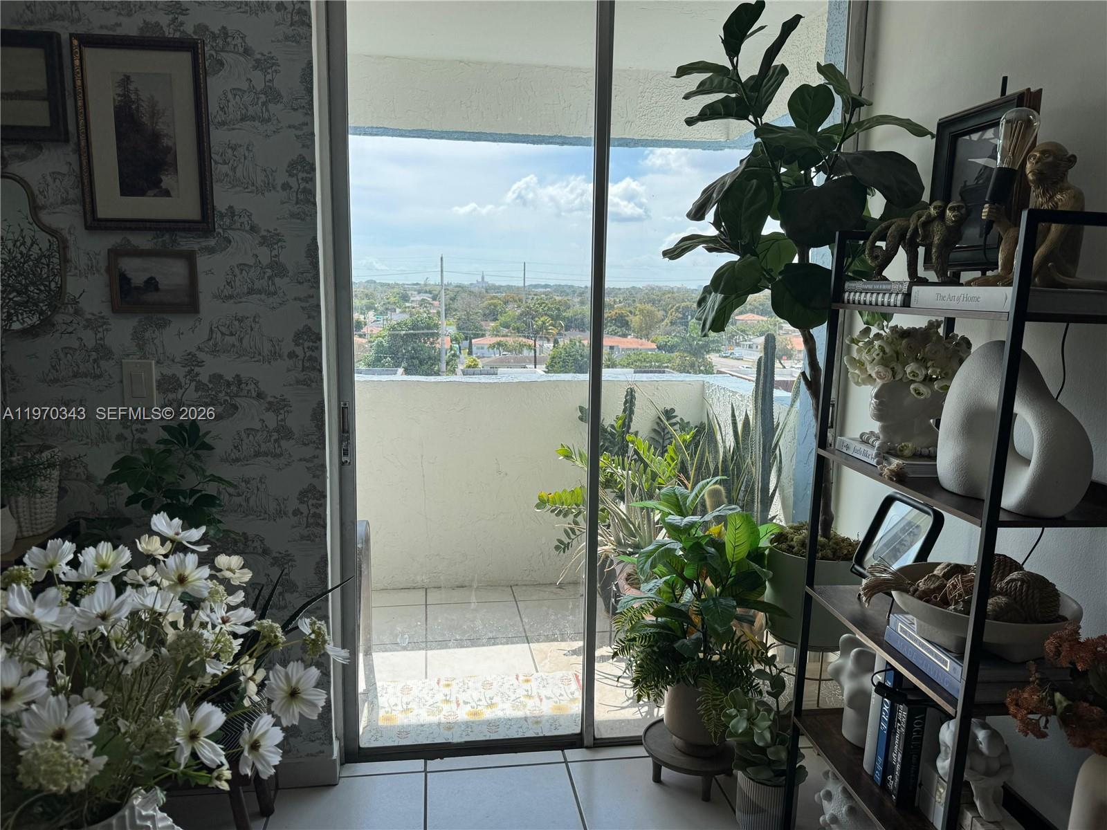 5050 NW 7th Street 604, Miami, FL 33126, Miami