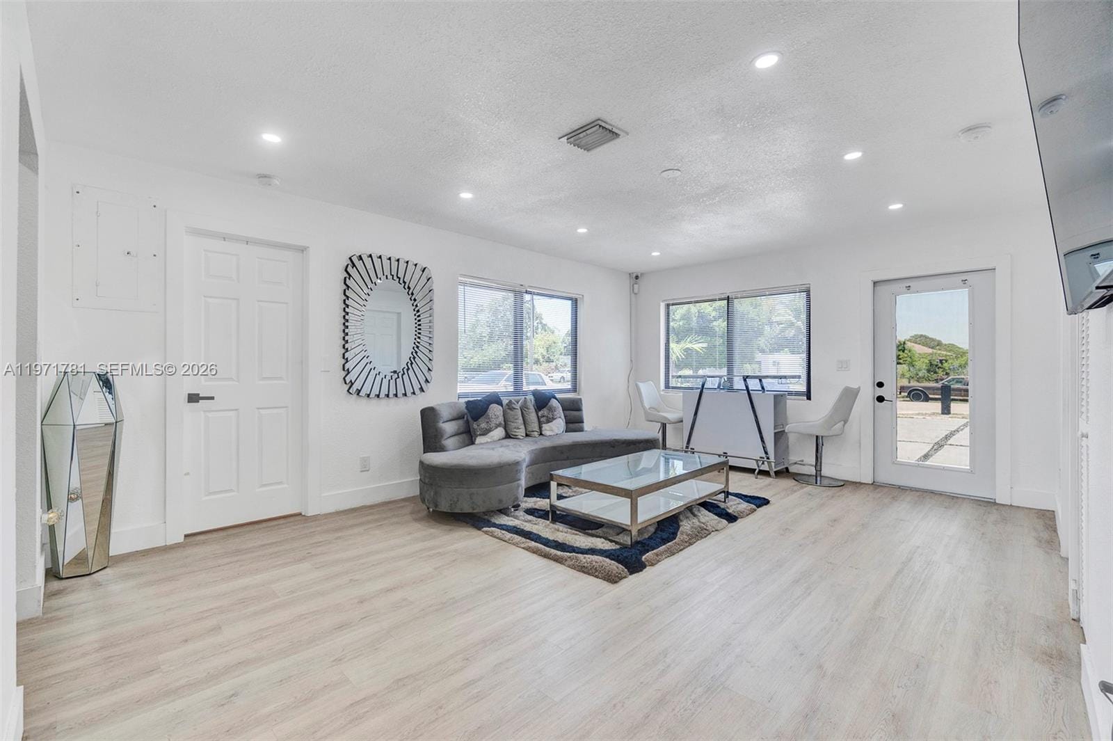 4029 SW 22nd Street — photo 3