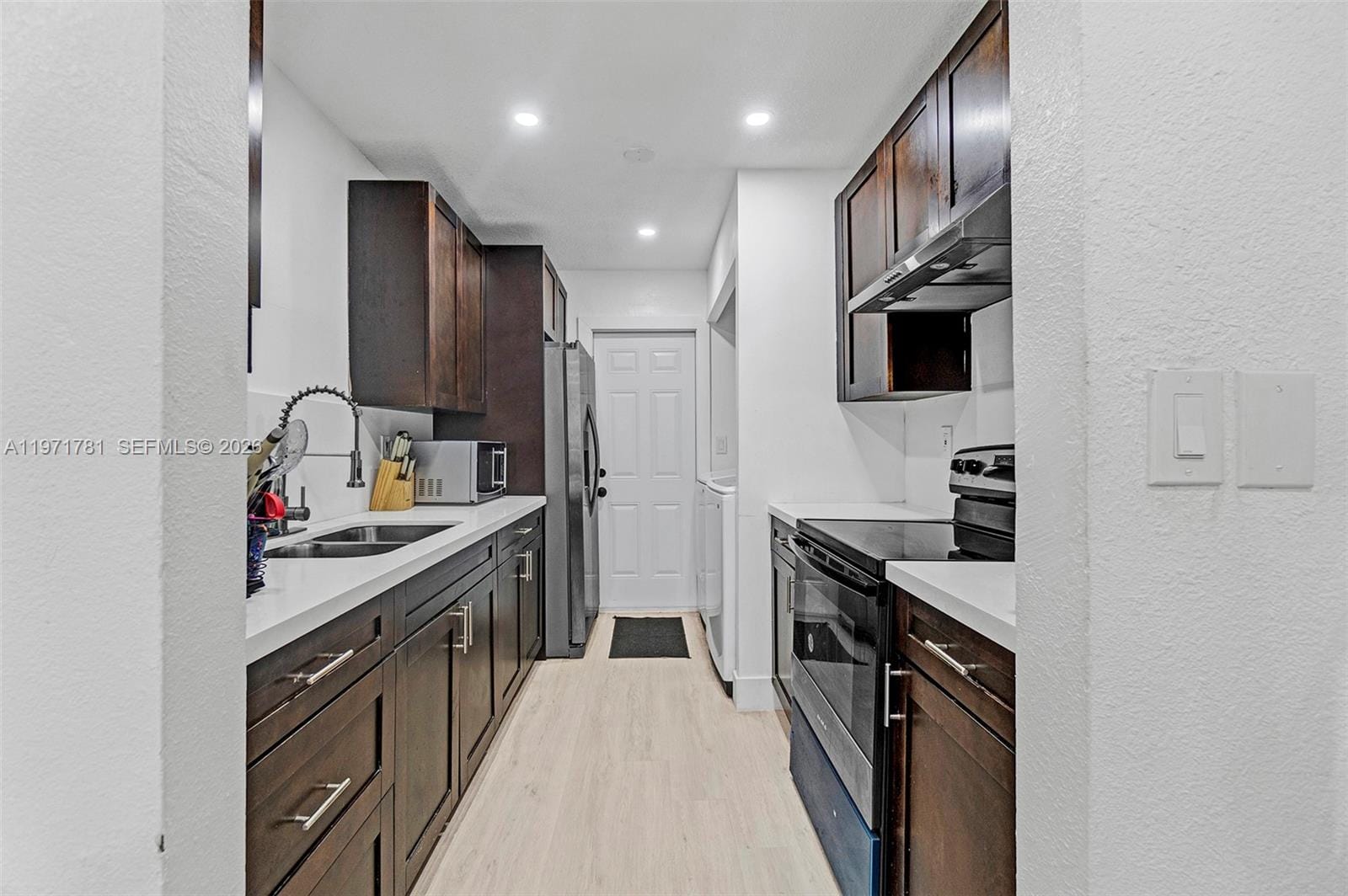 4029 SW 22nd Street — photo 7