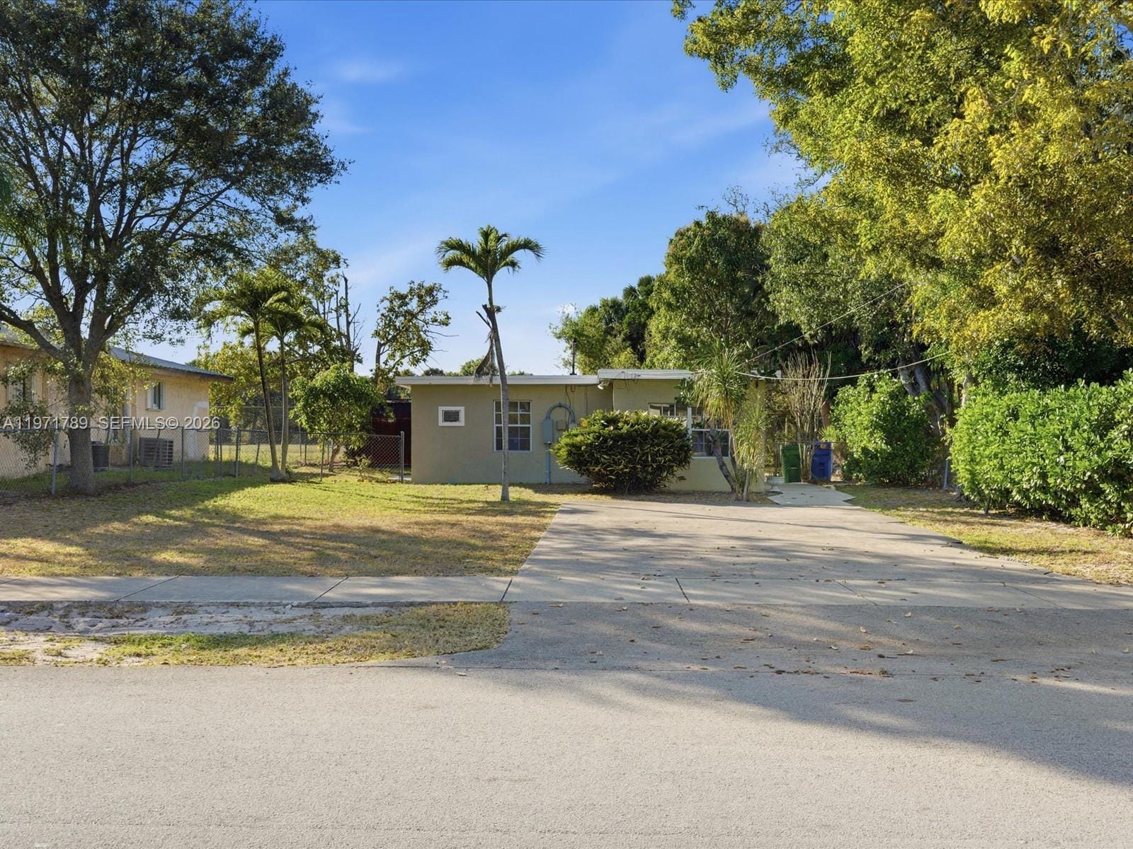 1561 SW 44th Terrace, Fort Lauderdale, FL 33317 photo 2
