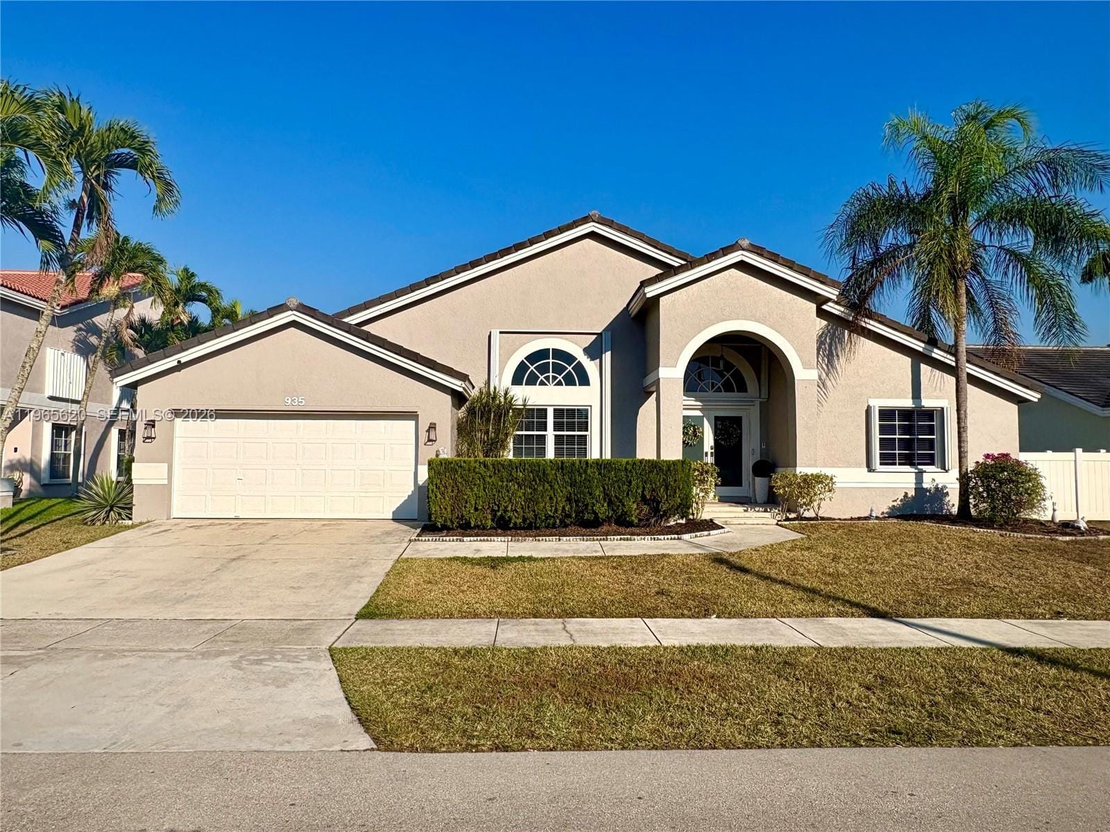 Sold home at 935 NW 203rd Avenue, Pembroke Pines, FL 33029