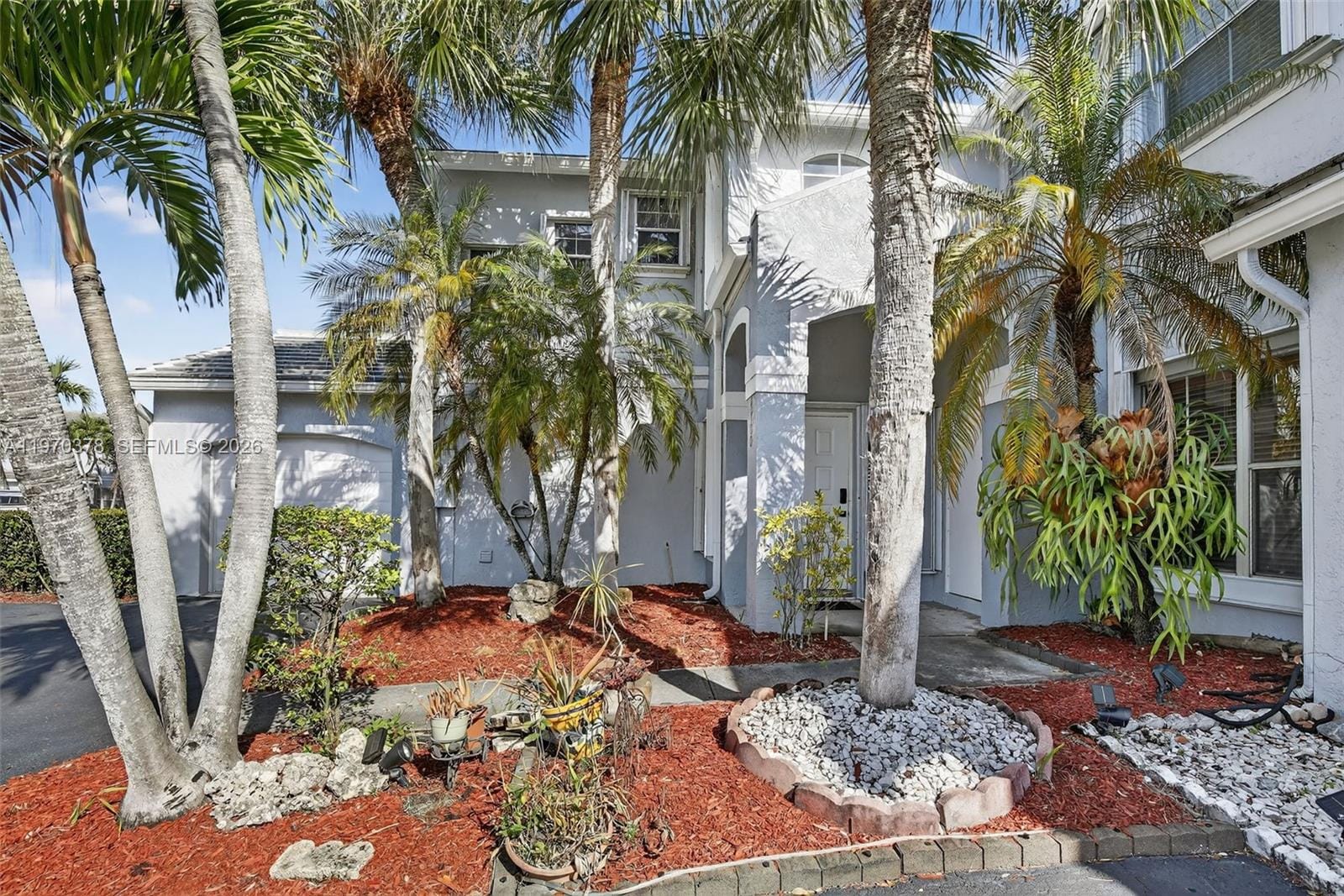 4700 Grapevine Way, Davie, FL 33331 photo 2