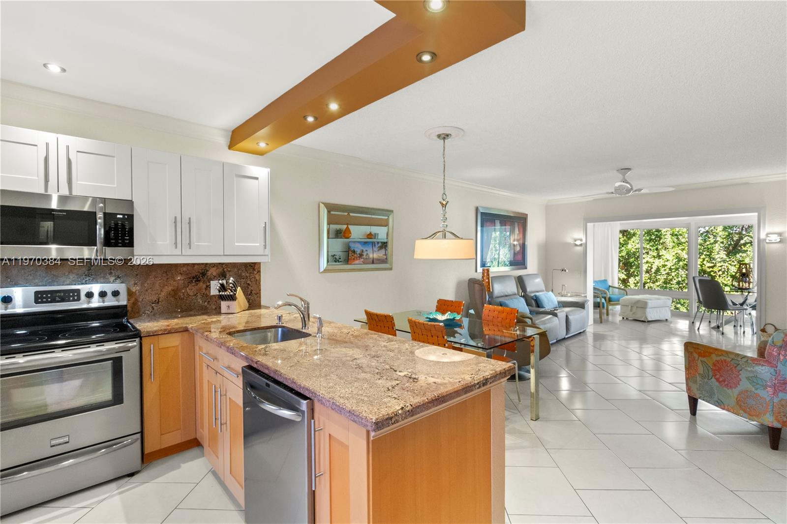 5121 W Oakland Park Boulevard 304, Lauderdale Lakes, FL 33313, Lauderdale Lakes