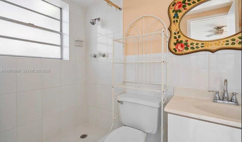 2150 Sans Souci Boulevard B811, North Miami, FL 33181 photo 12