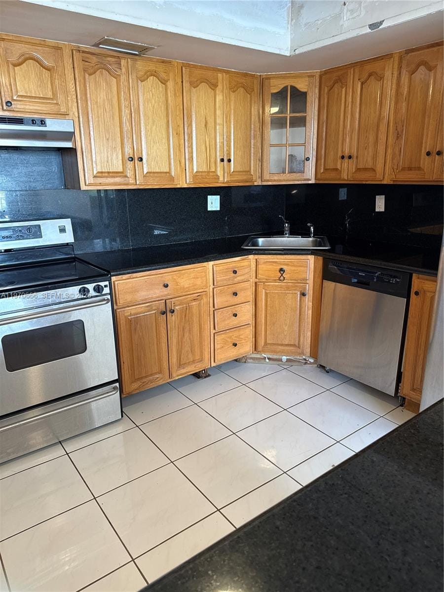 2150 Sans Souci Boulevard B811, North Miami, FL 33181 photo 6