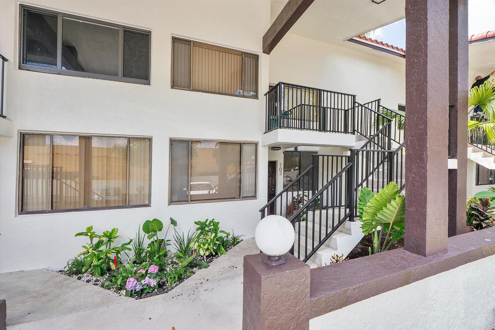 3100 NW 46th Street 203, Oakland Park, FL 33309 photo 1