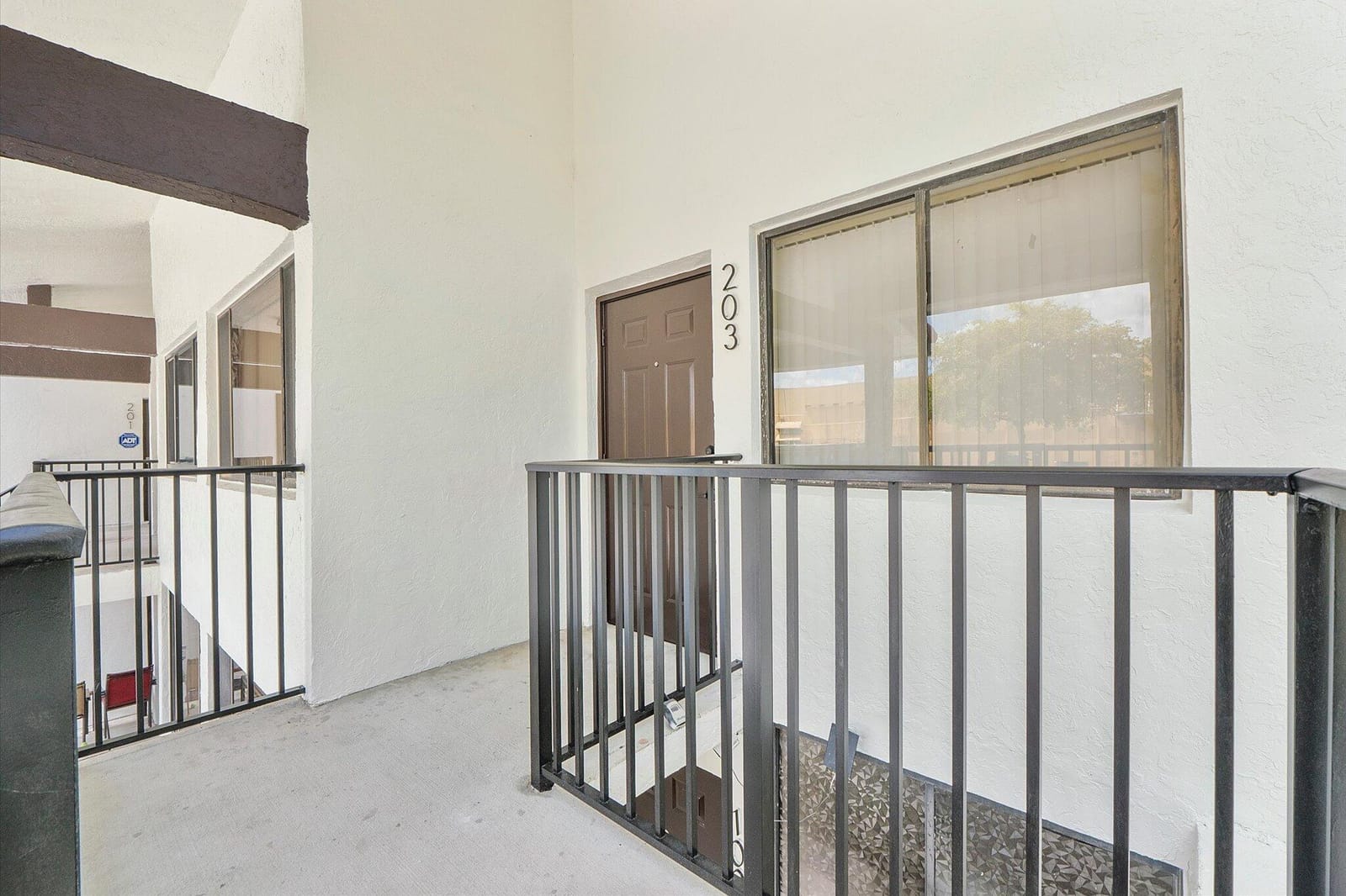 3100 NW 46th Street 203, Oakland Park, FL 33309 photo 2