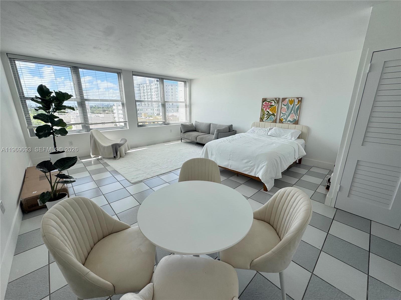 2899 Collins Avenue 740, Miami Beach, FL 33140, Miami Beach