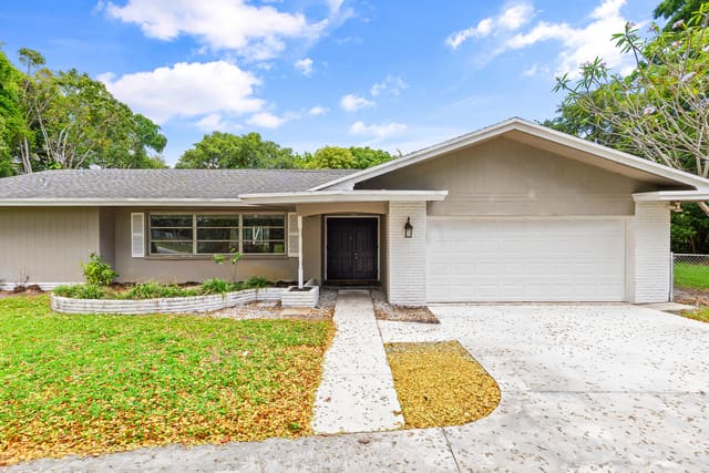 4195 Maurice Drive, sold in Kingsland, Delray Beach, FL