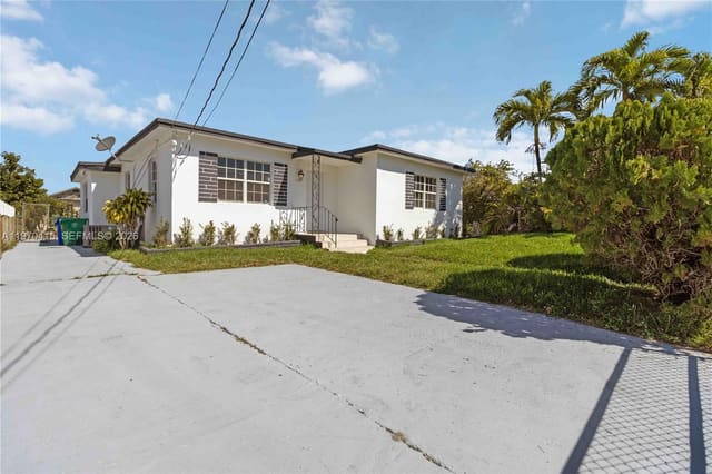 1721 NW 51st Street, Miami, FL 33142