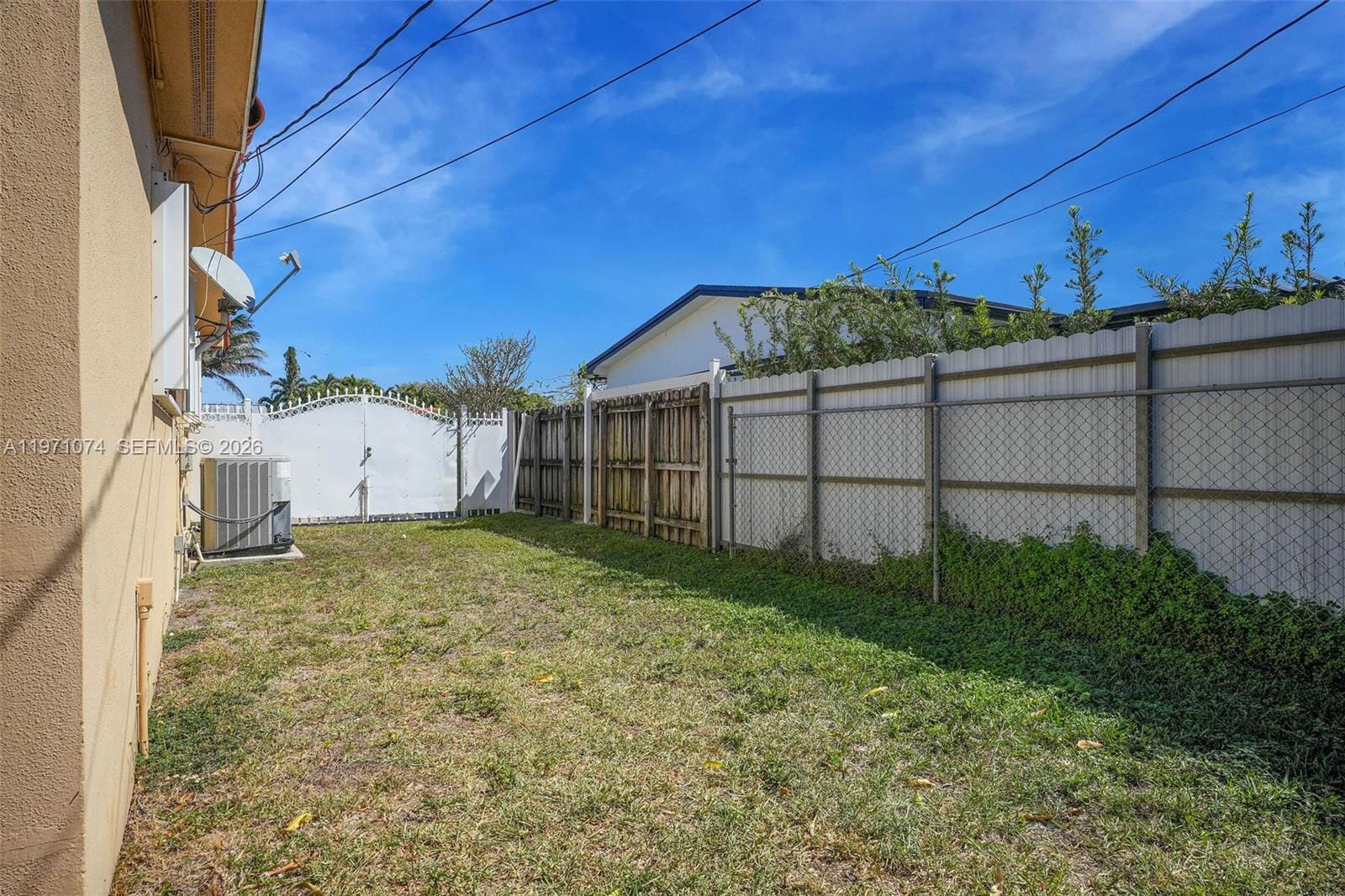 1630 SW 98th Court, Miami, FL 33165 photo 3