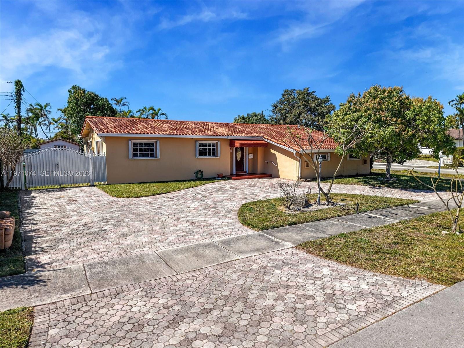 1630 SW 98th Court, Miami, FL 33165 photo 27