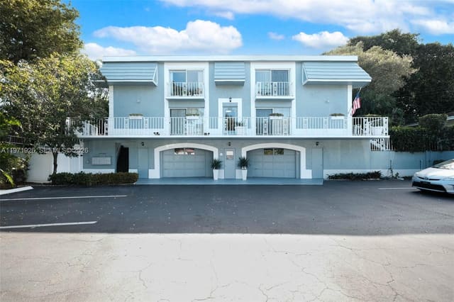 422 SW 9th Street, Boca Raton, FL 33432