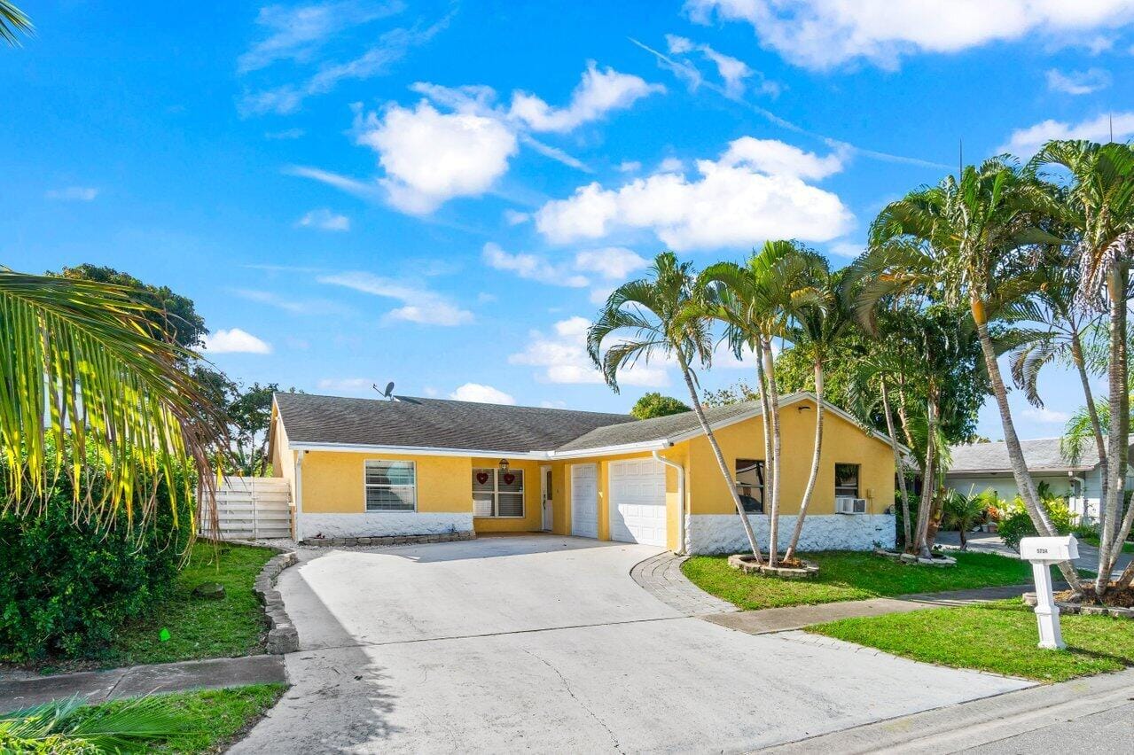 5734 Lincoln Circle E, Greenacres, FL 33463 photo 3