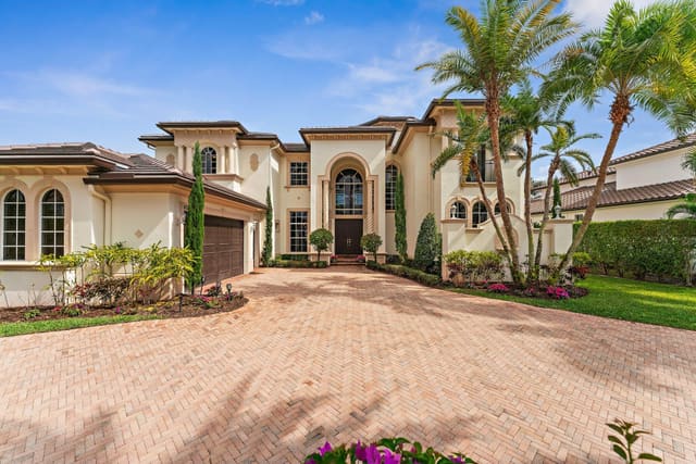422 Savoie Drive, Palm Beach Gardens, FL 33410