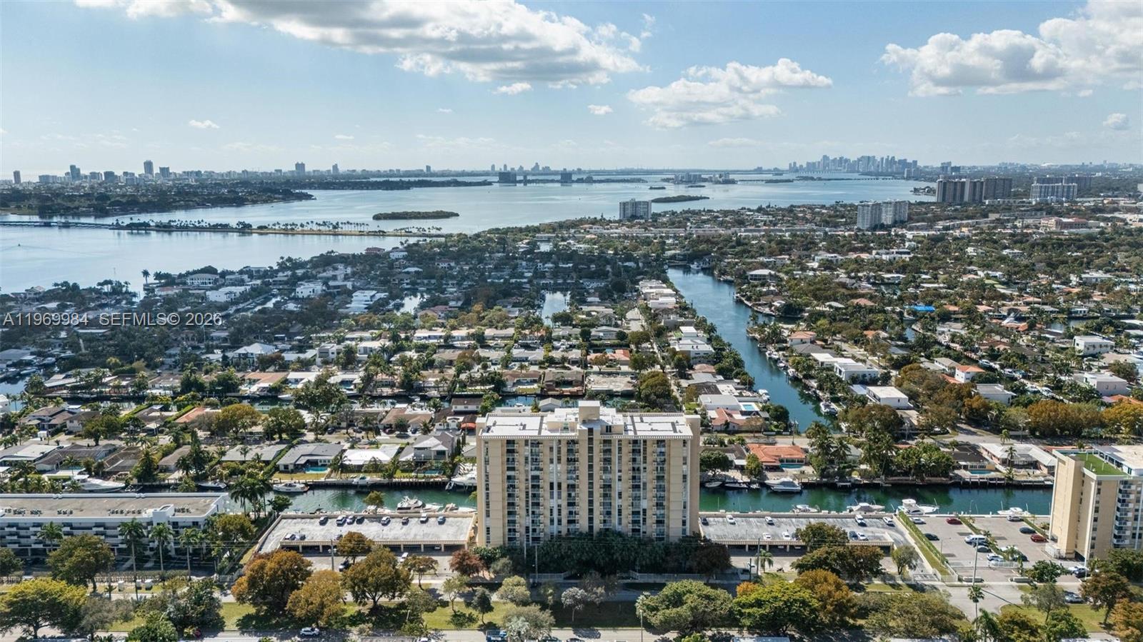 2350 NE 135th Street 811, North Miami, FL 33181, North Miami