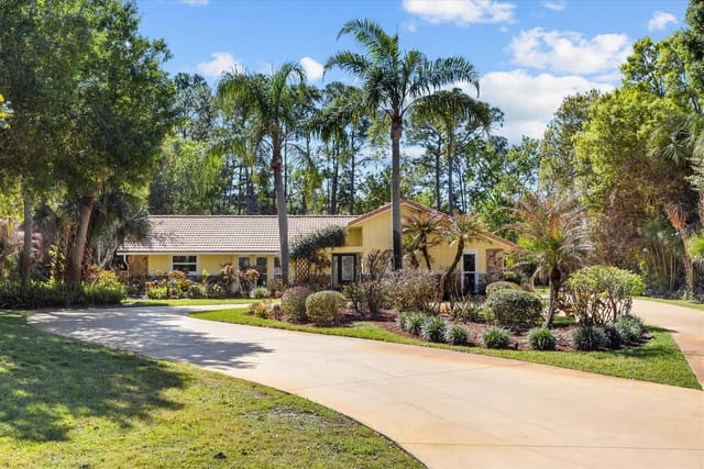 1918 SW Crane Creek Avenue, sold in Crane Creek Country Club, Palm City, FL