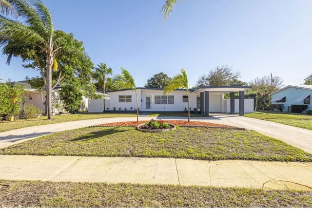 430 E Ilex Drive, Lake Park, FL 33403