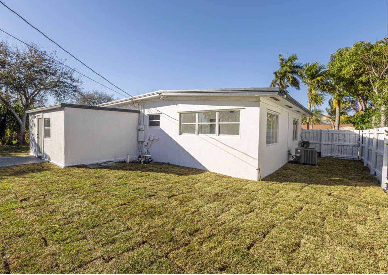 430 E Ilex Drive, Lake Park, FL 33403 photo 26