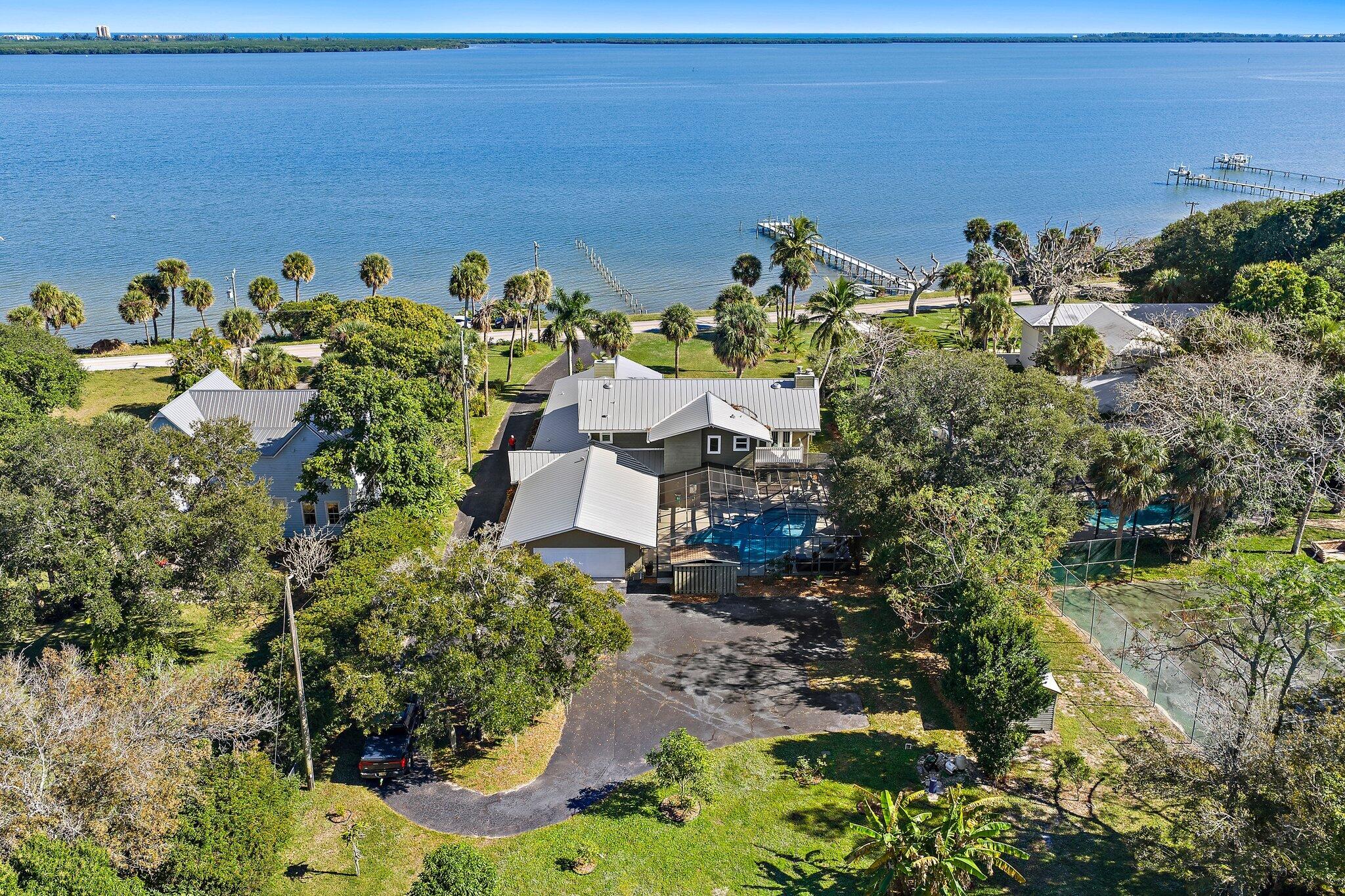 2315 S Indian River Drive — photo 4