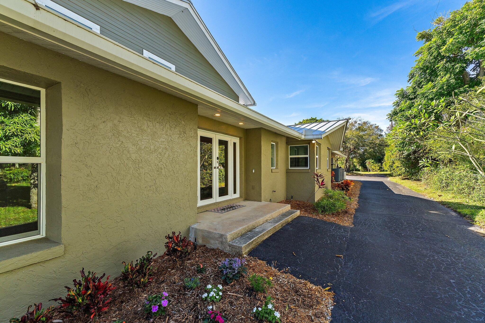 2315 S Indian River Drive — photo 7