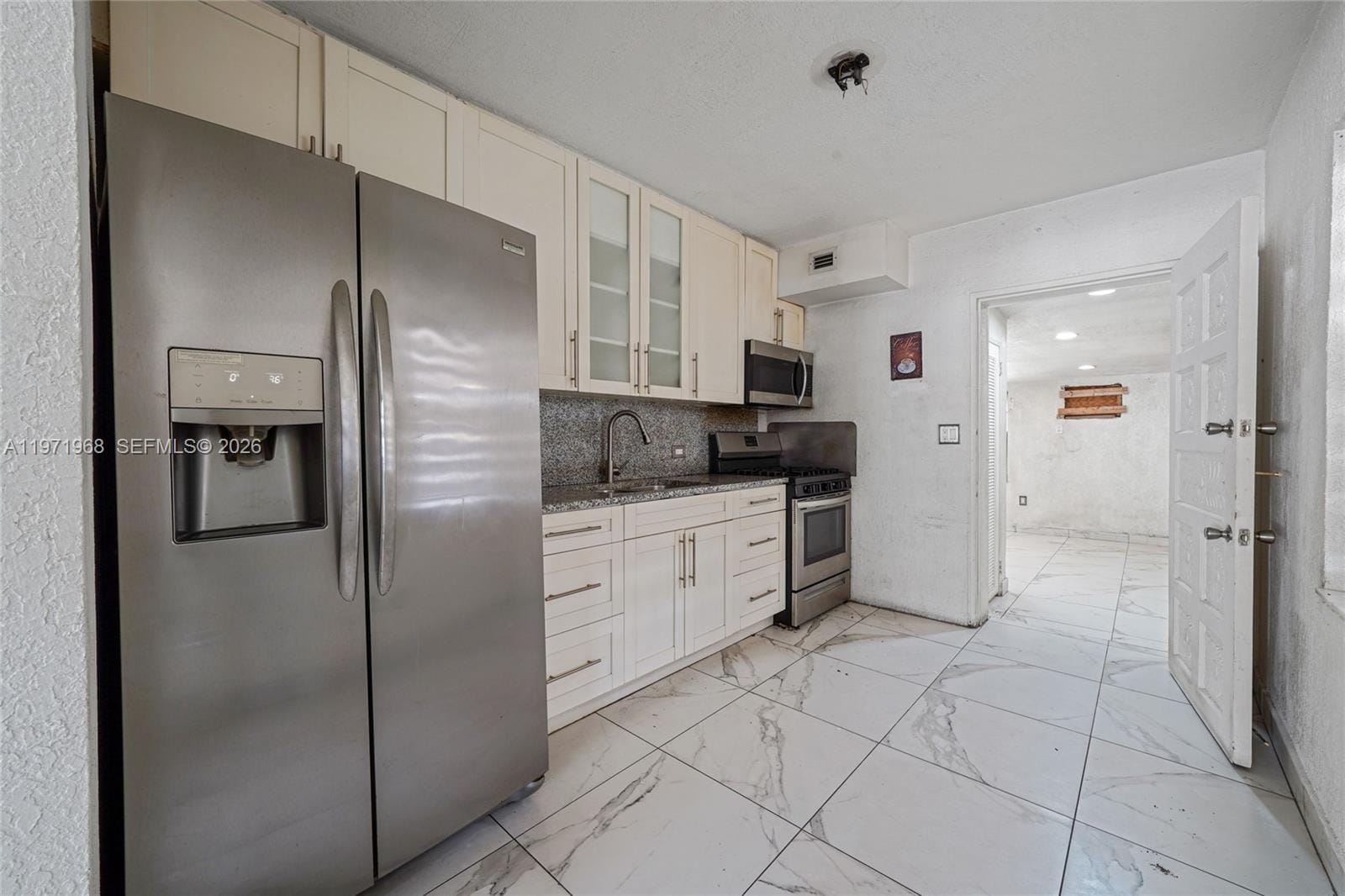 840 E 17th Street, Hialeah, FL 33010 photo 5