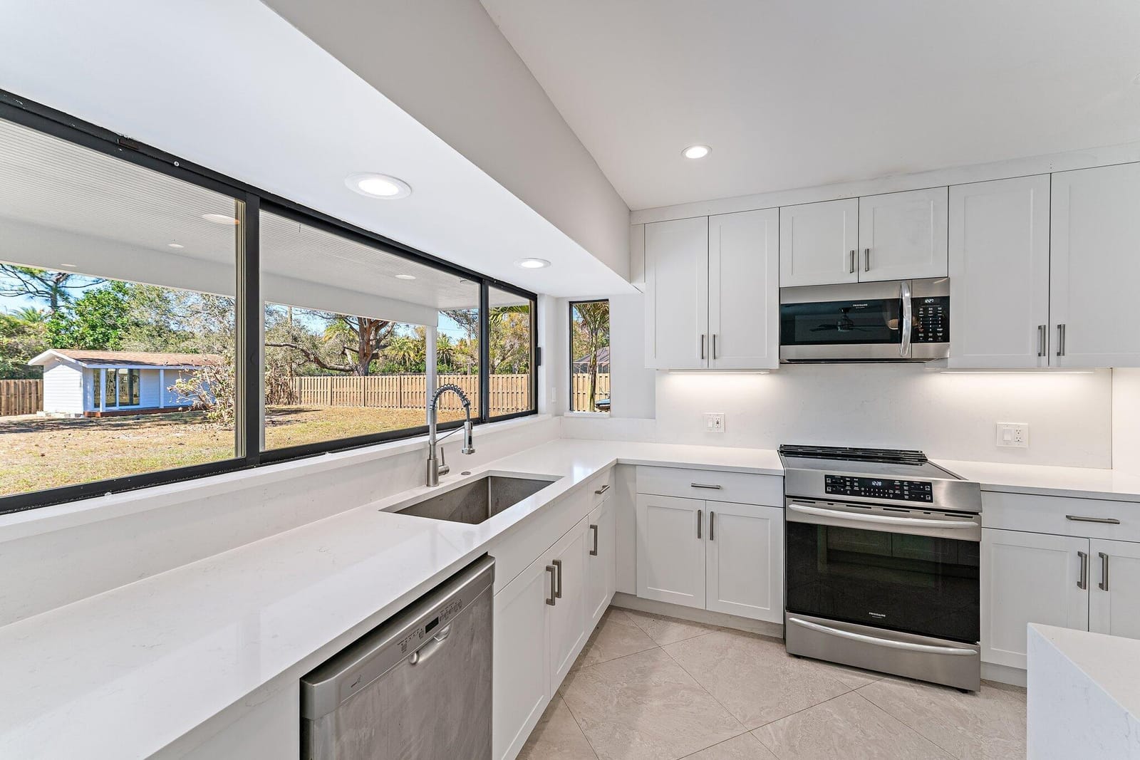 5883 Set N Sun Place, Jupiter, FL 33458 photo 17