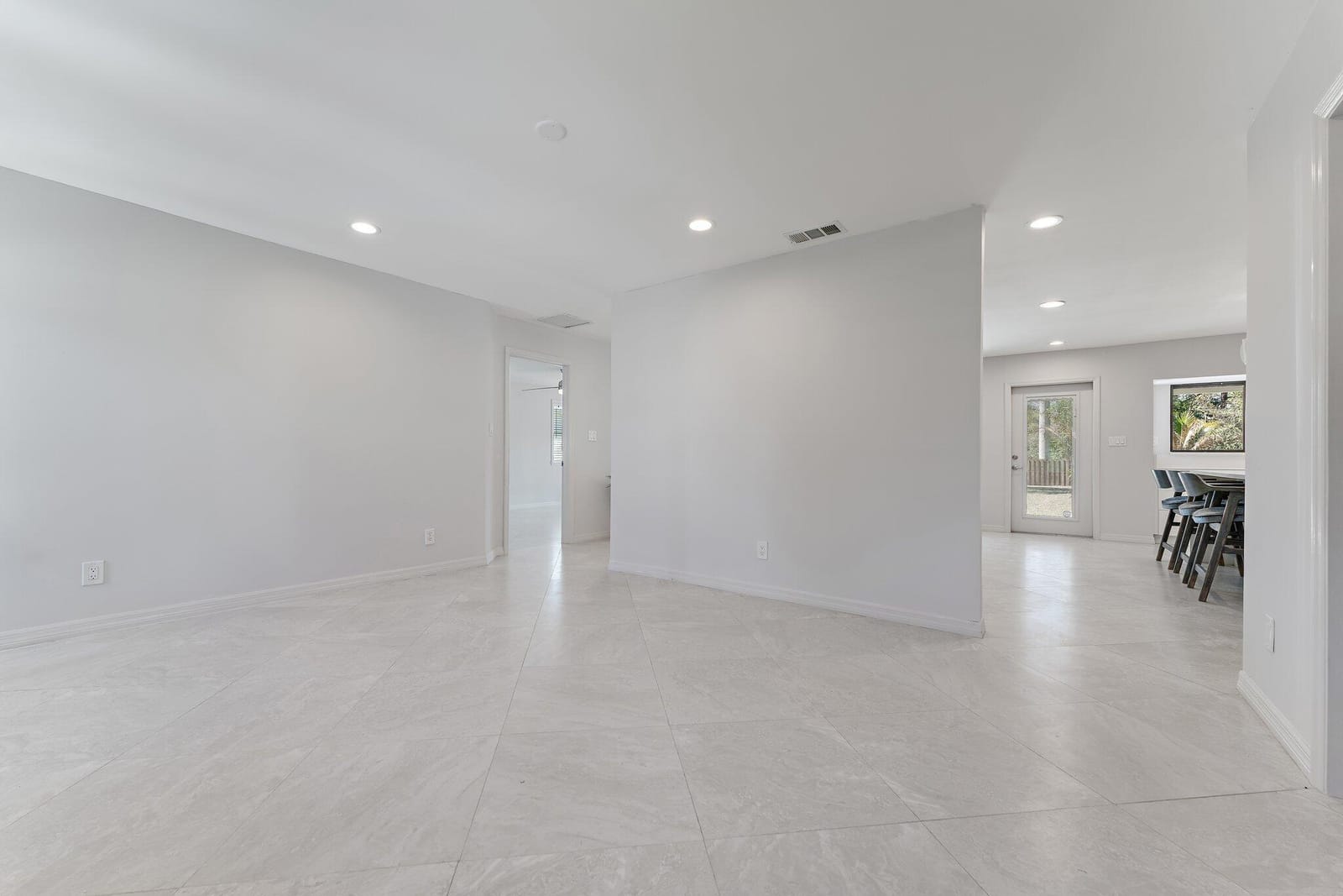 5883 Set N Sun Place, Jupiter, FL 33458 photo 8