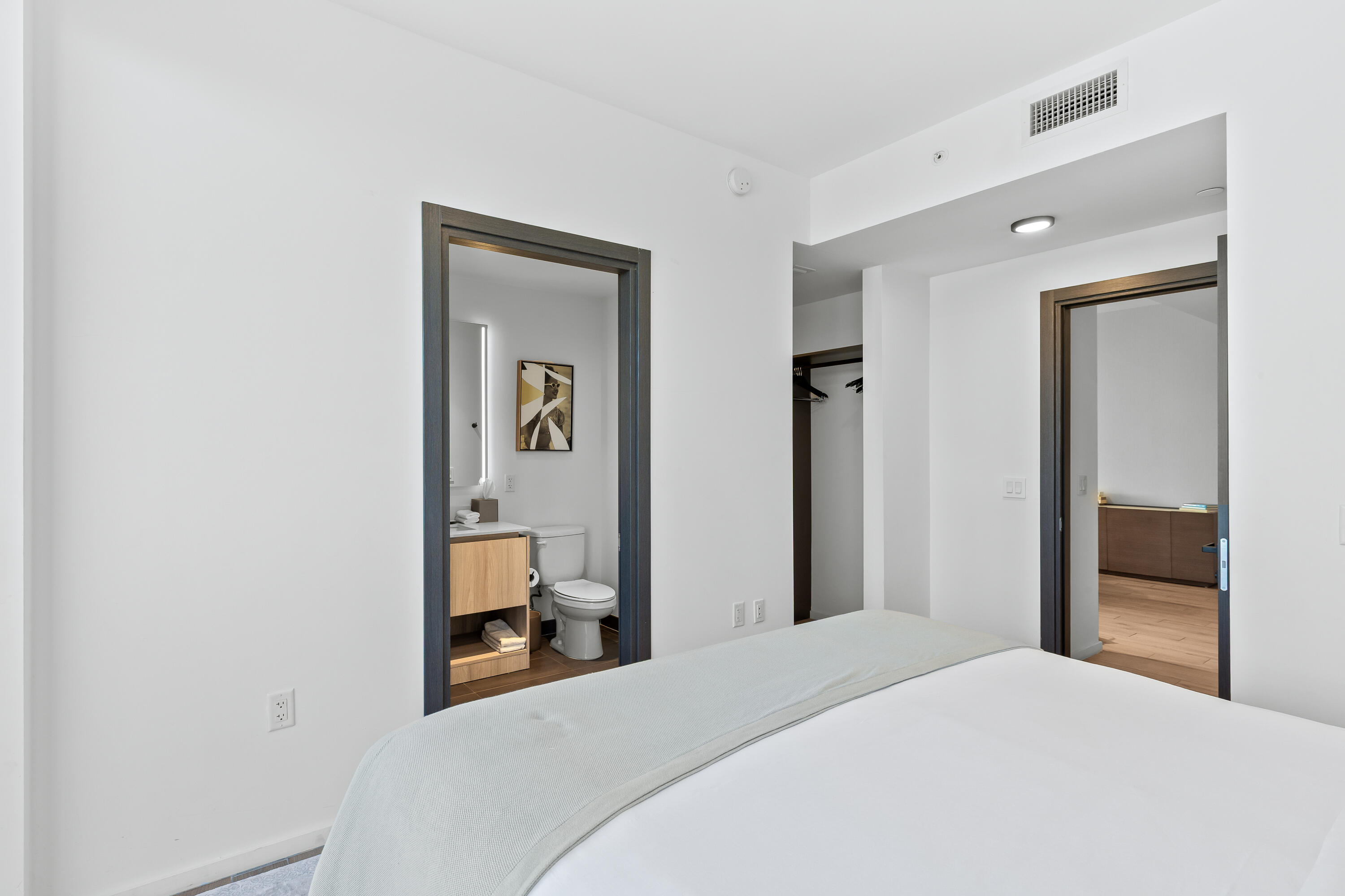 398 NE 5th Street 4618, Miami, FL 33132 photo 26