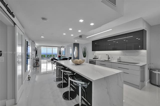 1800 S Ocean Drive 803, Hallandale Beach, FL 33009