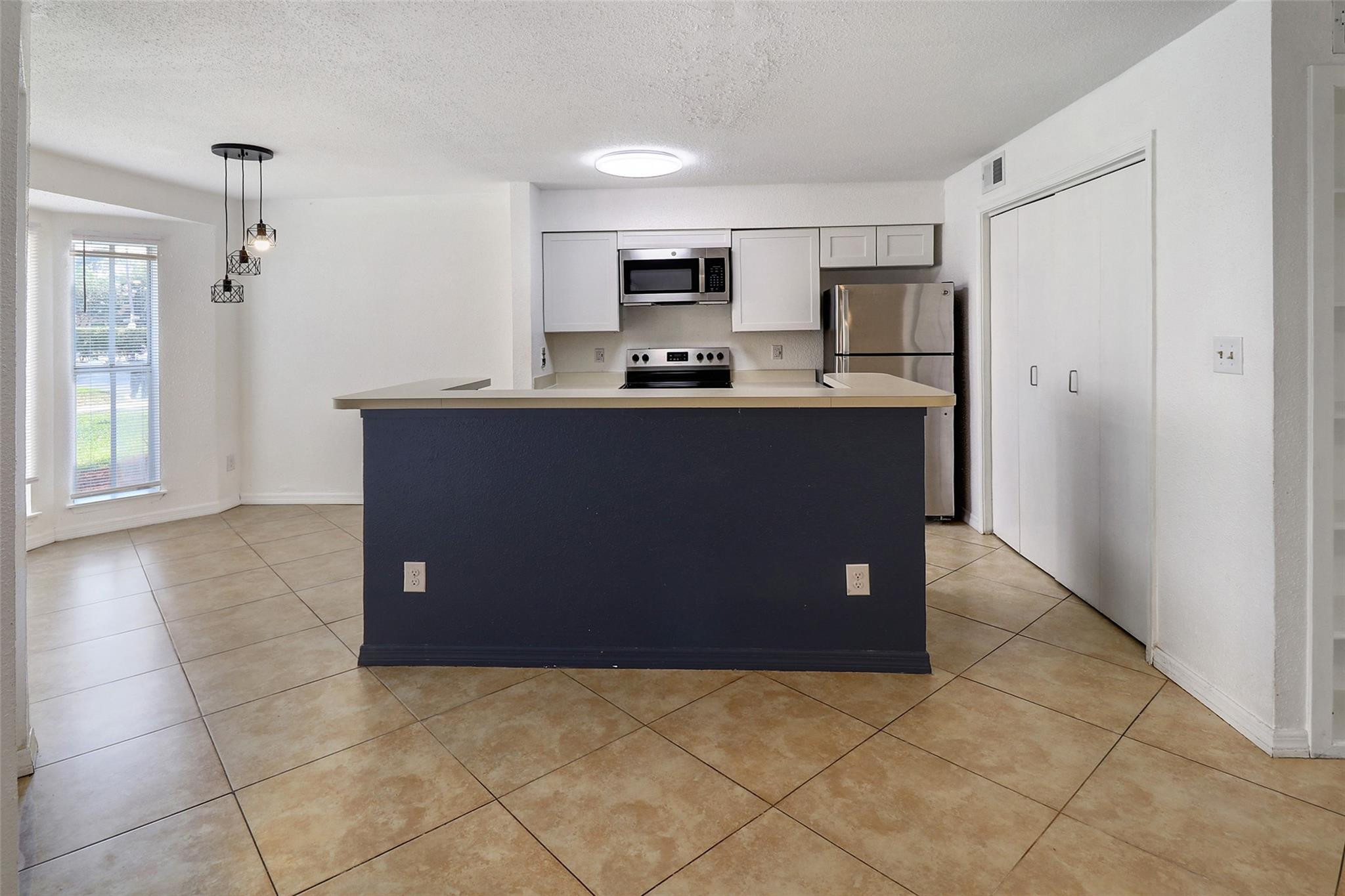 777 Riverside Drive 1516, Coral Springs, FL 33071, Coral Springs